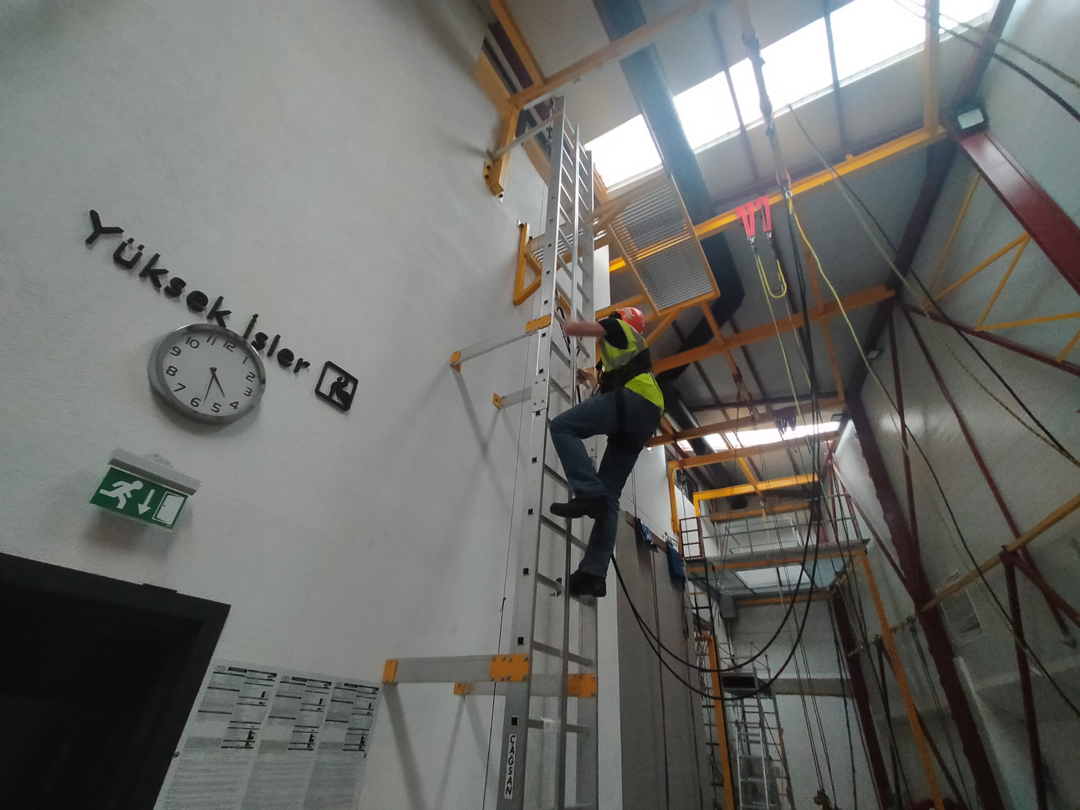 Vertical rail Lifeline - Fall Protection Systems