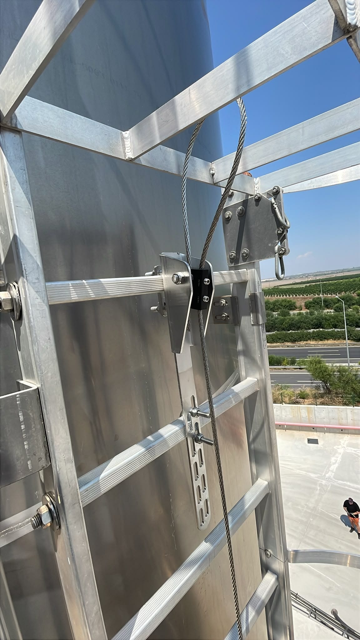 Vertical Lifeline – TOP